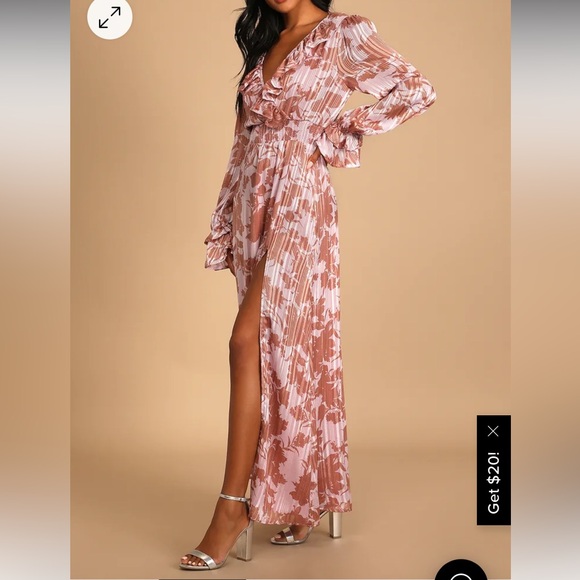 Lulu’s long sleeve ruffled lilac floral dress - Picture 2 of 7